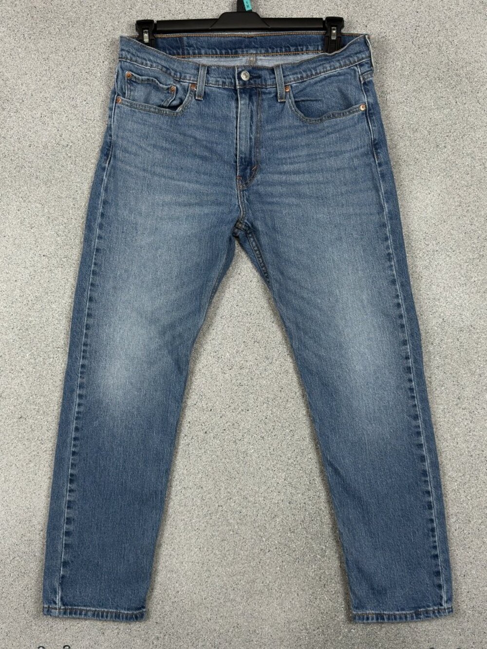 Levi's 502 Taper Men's Jeans 33x30 Blue Medium Wash Work Casual Tapered Denim